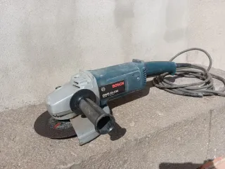 Radial Bosch GWS 18-230