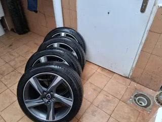 Juego Ruedas Volvo 225/45/17 Número:632264027