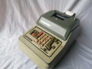 Calculadora antigua Lagomarsino-Italia