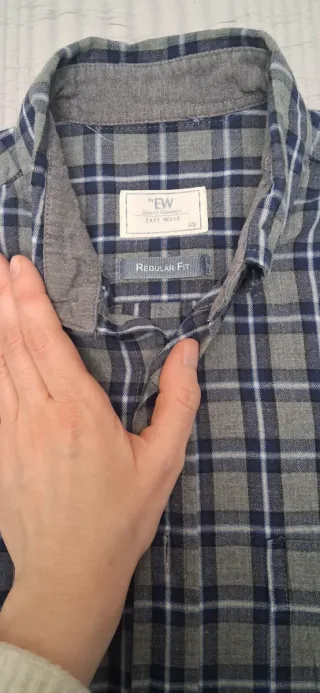 Camisa de manga larga a cuadros