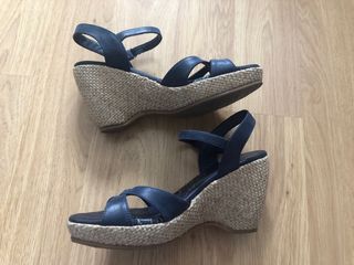 Sandalias de cuña azules