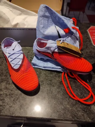 Botas Fútbol Nike Phantom 6 Low Elite