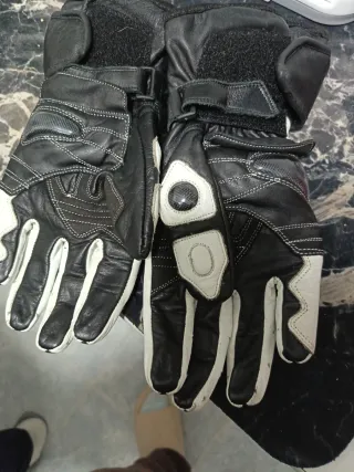 Guantes de moto SMOOK negros y blancos
