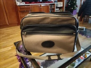 Bolso cartera documentos beige y negro