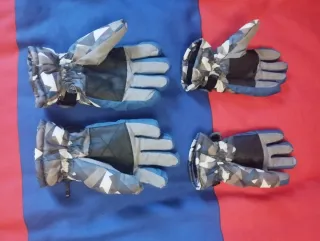 Anorak Crivit niño 122/128 cm + guantes de regalo