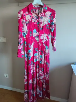 Vestido camisero largo flores rosa