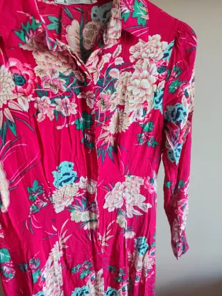 Vestido camisero largo flores rosa