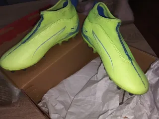 Botas de fútbol Puma niño T.33