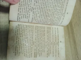 Libro antiguo en alemán