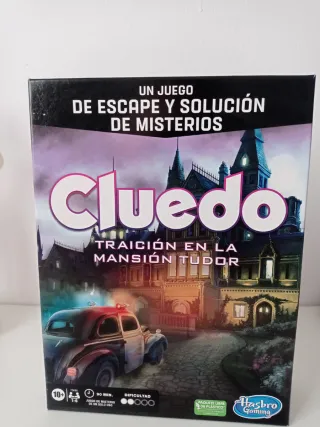 Juego Cluedo: Traición en la Mansión Tudor