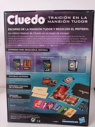 Juego Cluedo: Traición en la Mansión Tudor