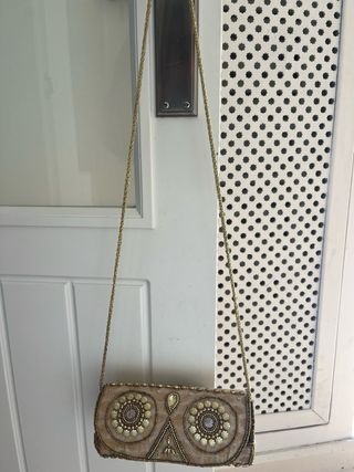 Bolso de fiesta bordado artesanal