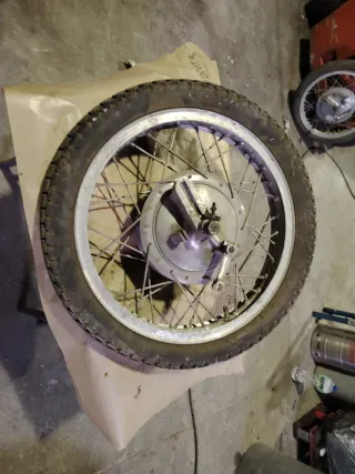 Rueda trasera Ducati 125 160 Sport