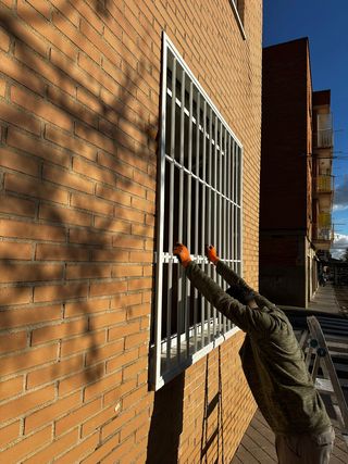 FABRICA DE VENTANAS DE ALUMINIO