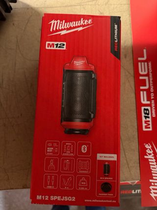 Altavoz Milwaukee M12 SPEJSG2-0