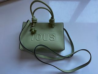 Bolso Tous pequeño verde. 20x13. Original.