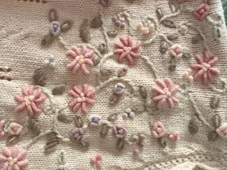 Cárdigan de punto bordado talla L