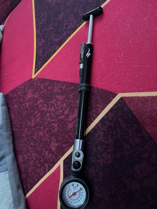 Bomba de suspensión Specialized