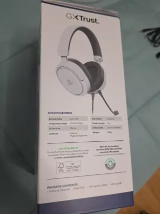Cascos Gaming TRUST FORTA PS4/PS5 Nuevos