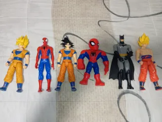 Figuras Goku, Vegeta, Spiderman y Batman