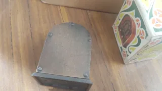 Sacapuntas Vintage Radio Playme