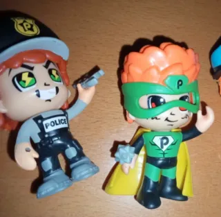 5 statuette Pinypon Action con Accesorios