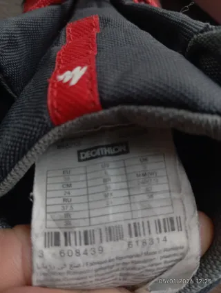 Scarponcini trekking Quechua n.38