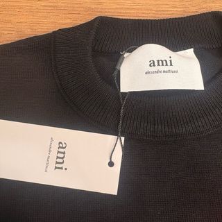 Jersey Ami Paris Negro Corazón Rojo