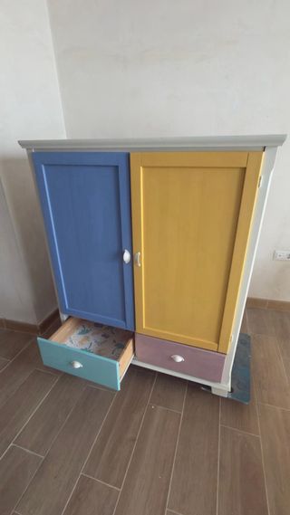 Armario de madera. Pieza unica