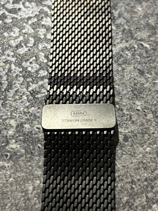 Pulsera Milanese Loop Titanio Negro Talla S
