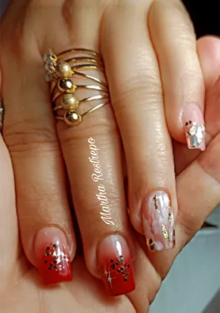 Manicurista profesional colombiana domicilio