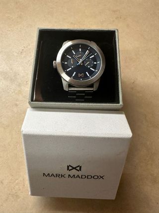 Reloj Mark Maddox Negro y Plateado