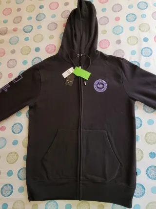 Sudadera Quiksilver original a estrenar.