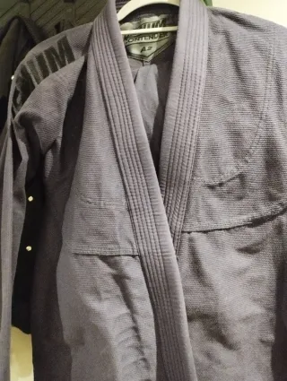 Kimono BJJ Venum Gris Lavanda Talla A2