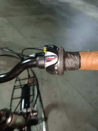 Bicicleta de trekking Coluer 7 marchas