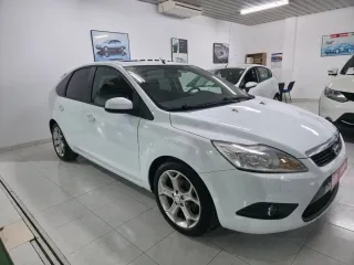 Ford Focus 2010 Xénon Techo