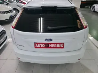 Ford Focus 2010 Xénon Techo