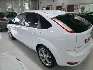 Ford Focus 2010 Xénon Techo