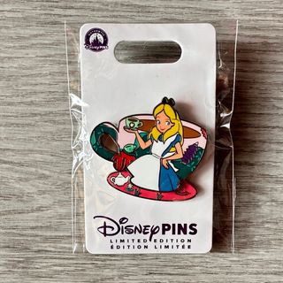 Pin edición limitada Alicia, Disney Store