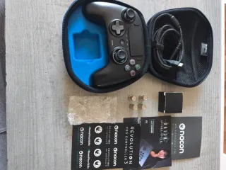 Mando Nacon Revolution Pro Controller 3 PS4