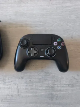Mando Nacon Revolution Pro Controller 3 PS4