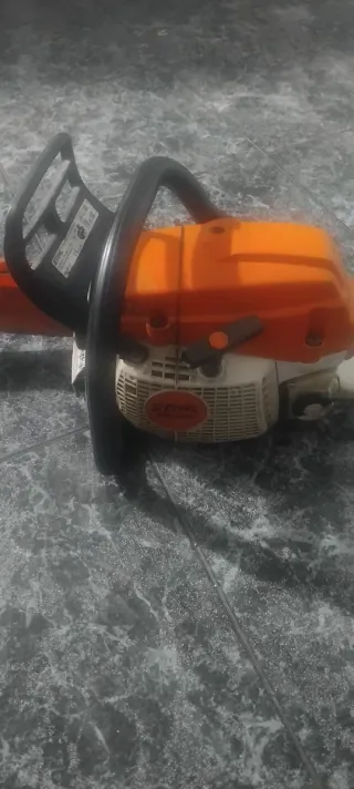 Motosierra stihl 261
