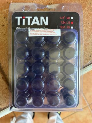 Tuercas para Esparragos de llanta.