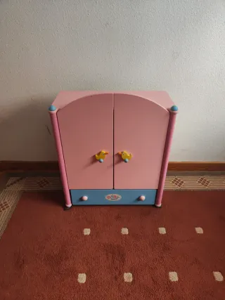 Armario juguete rosa con cajones