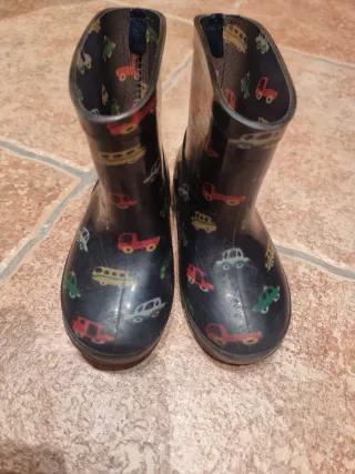 Botas de agua infantiles con coches