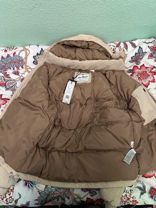 Abrigo Levi's Performance 600 F Plumífero Beige