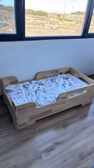 Cama infantil de madera 140X70