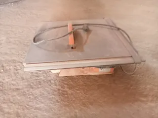 Cortadora de azulejos Rubi