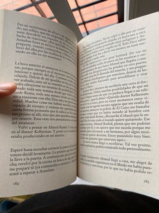 Libro: Perros Y Chacales