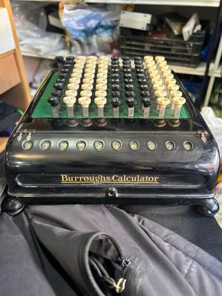 Calculadora antigua burroughs